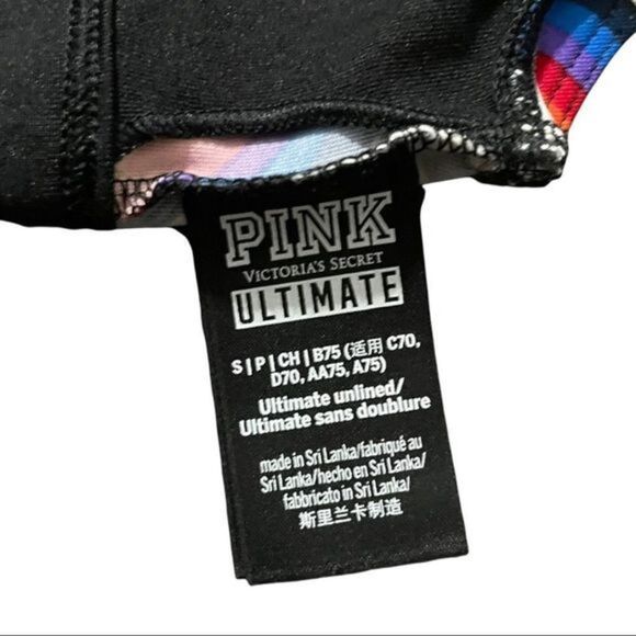 Victoria’s Secret PINK Ultimate Unlined Sports bra
Scoop neck
Size Small - Picture 6 of 8